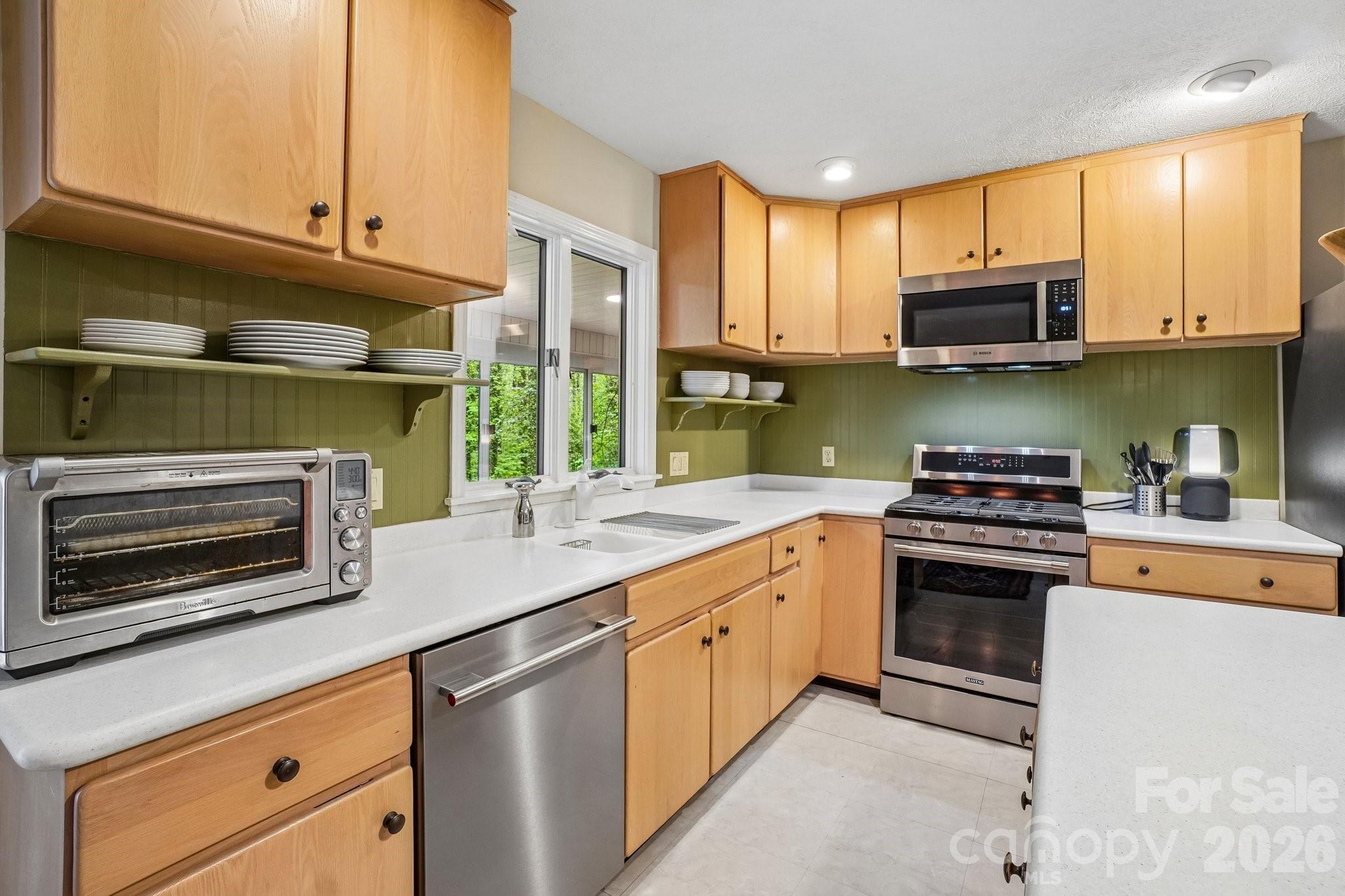9 Westbridge Drive Hendersonville NC 28739