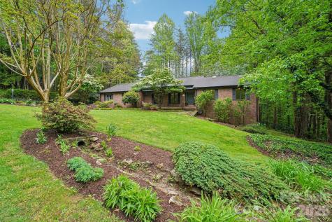 9 Westbridge Drive Hendersonville NC 28739