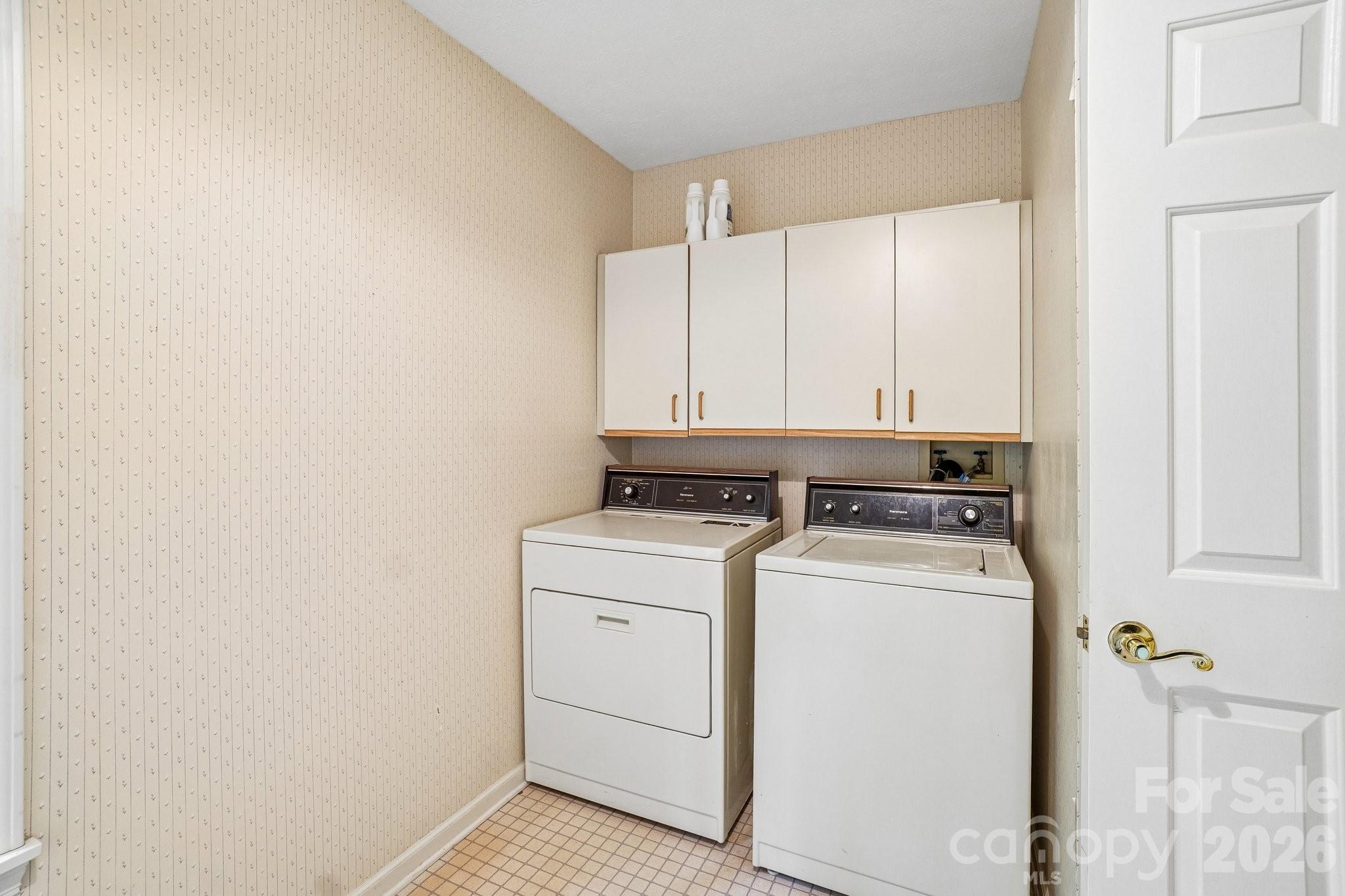 9 Westbridge Drive Hendersonville NC 28739