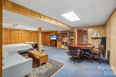 9 Westbridge Drive Hendersonville NC 28739