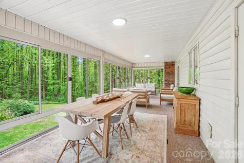 9 Westbridge Drive Hendersonville NC 28739