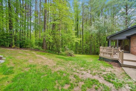 9 Westbridge Drive Hendersonville NC 28739