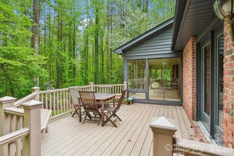 9 Westbridge Drive Hendersonville NC 28739
