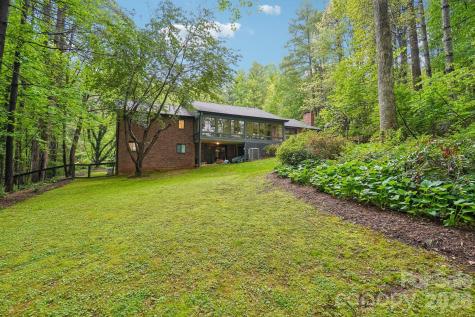 9 Westbridge Drive Hendersonville NC 28739
