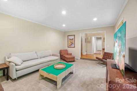 9 Westbridge Drive Hendersonville NC 28739
