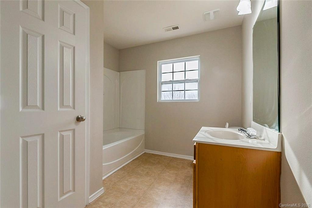 948 Willow Creek Drive Gastonia NC 28054