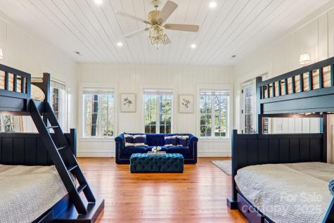 146 Allison Creek Trail Brevard NC 28712