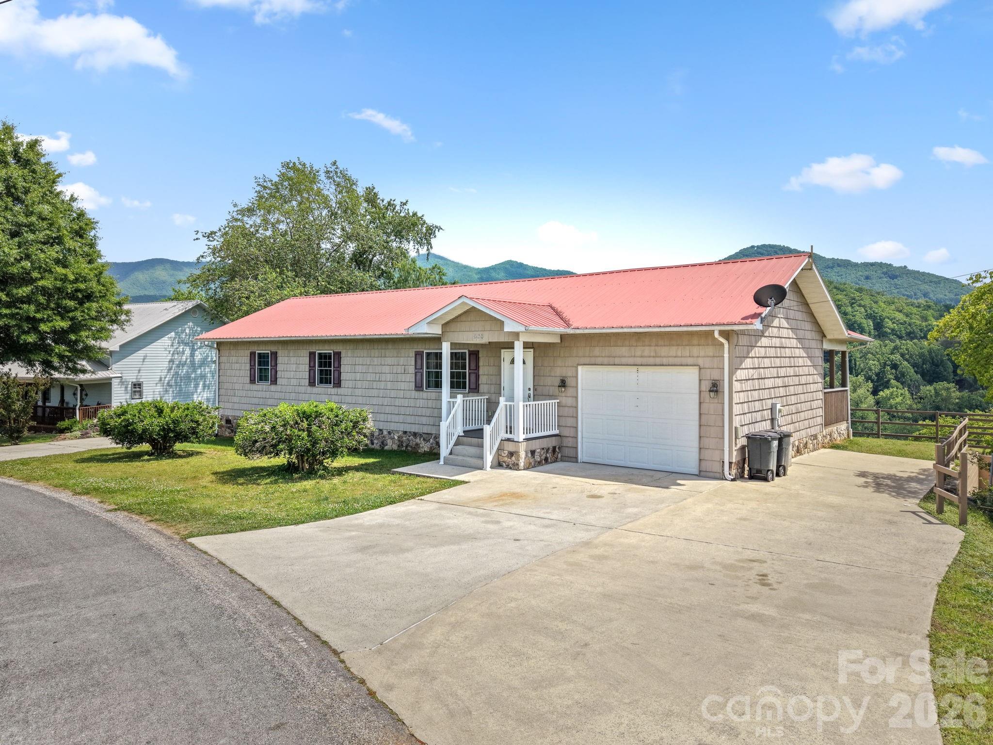 533 Lemons Branch Road Bryson City NC 28713