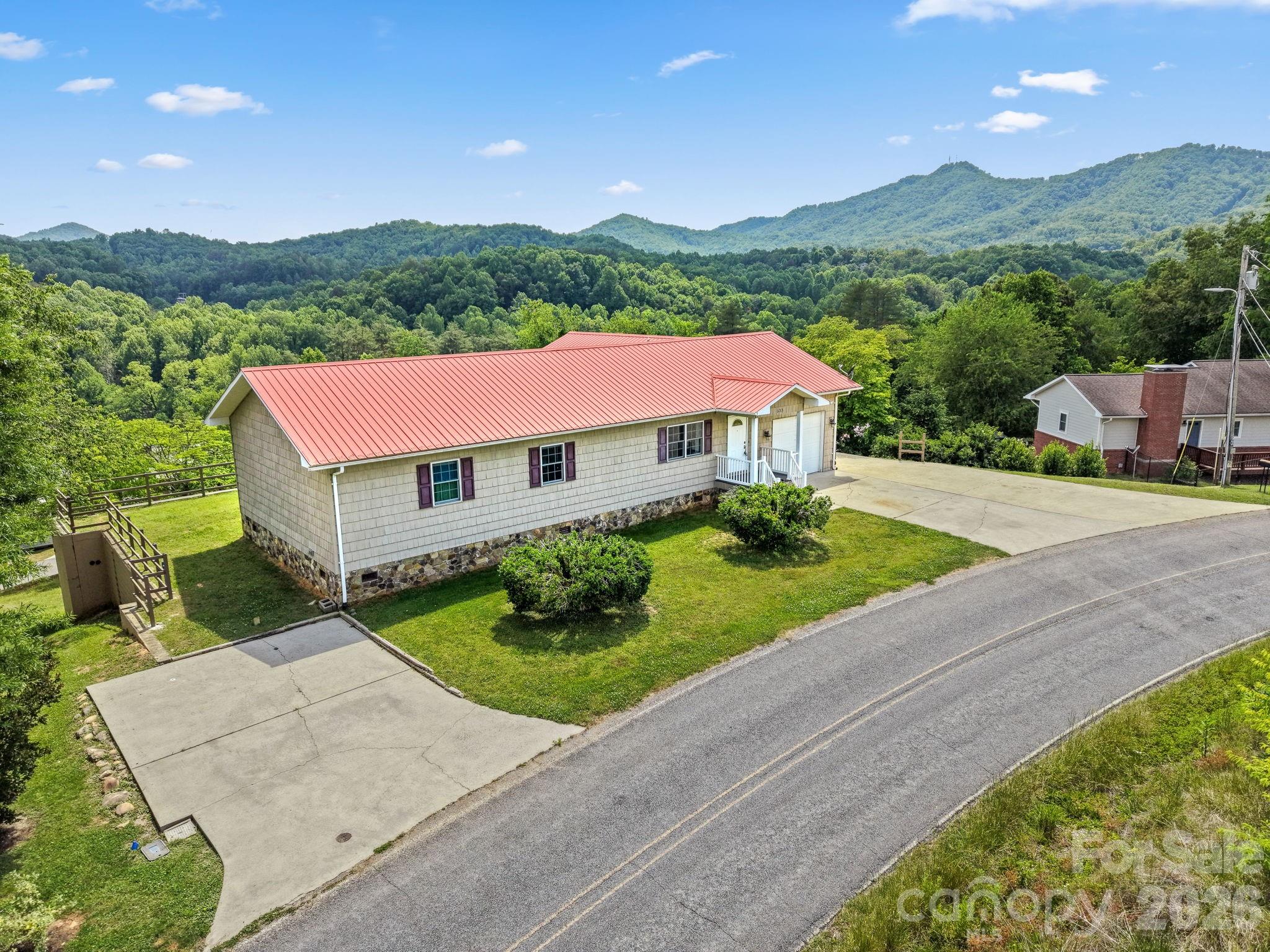 533 Lemons Branch Road Bryson City NC 28713
