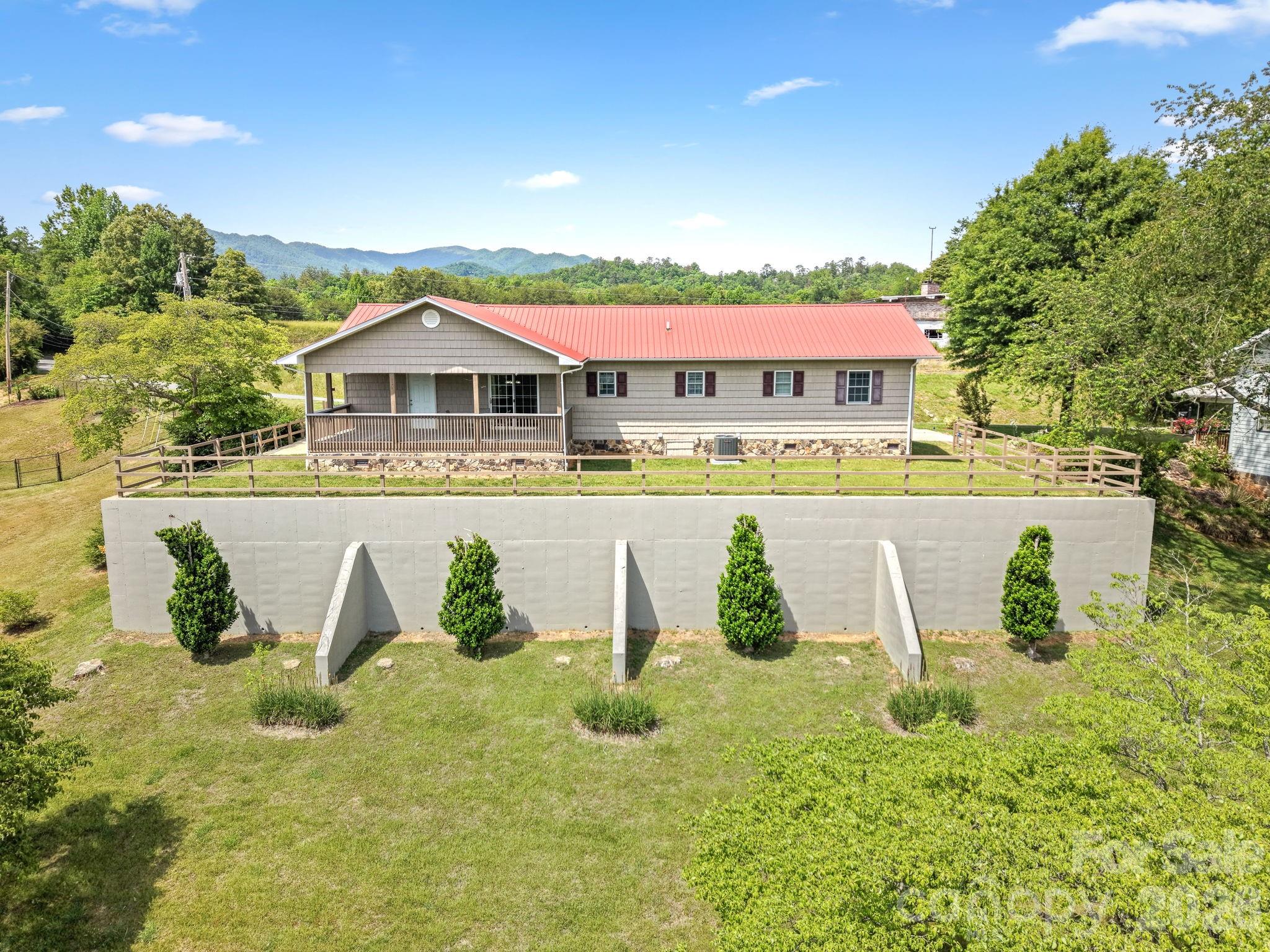 533 Lemons Branch Road Bryson City NC 28713