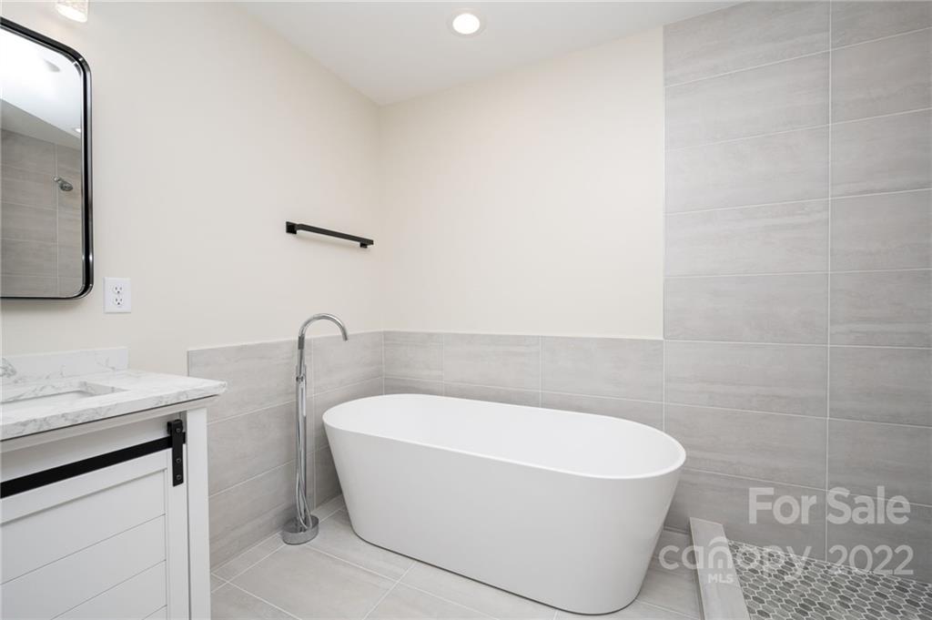 975 New Haw Creek Road Asheville NC 28805