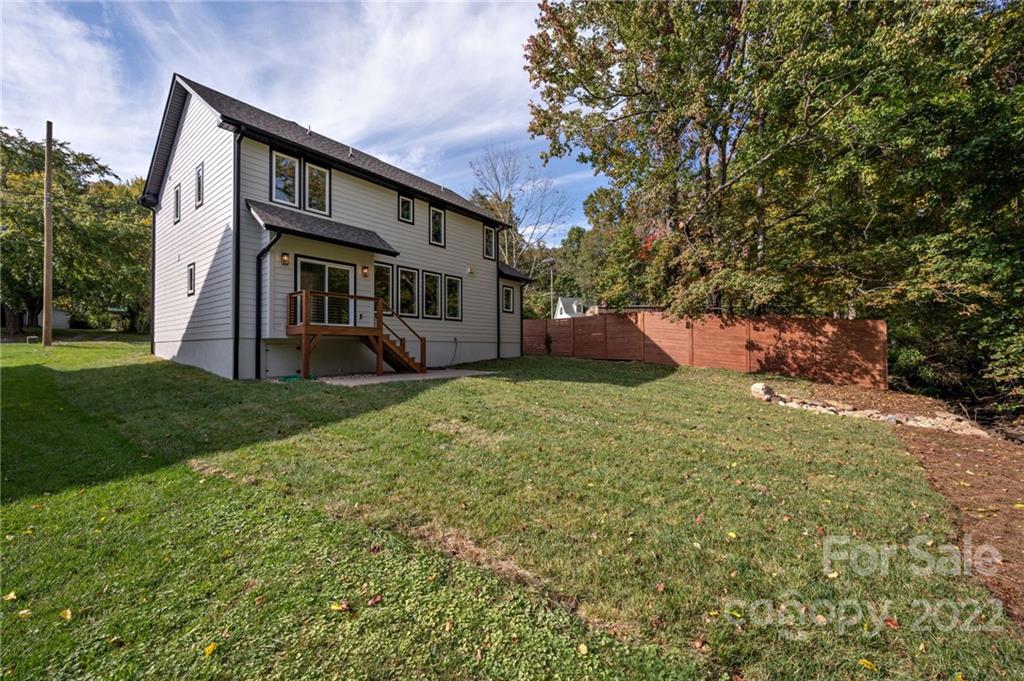 975 New Haw Creek Road Asheville NC 28805