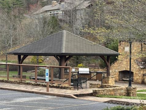 140 Summit Tower Circle Asheville NC 28804