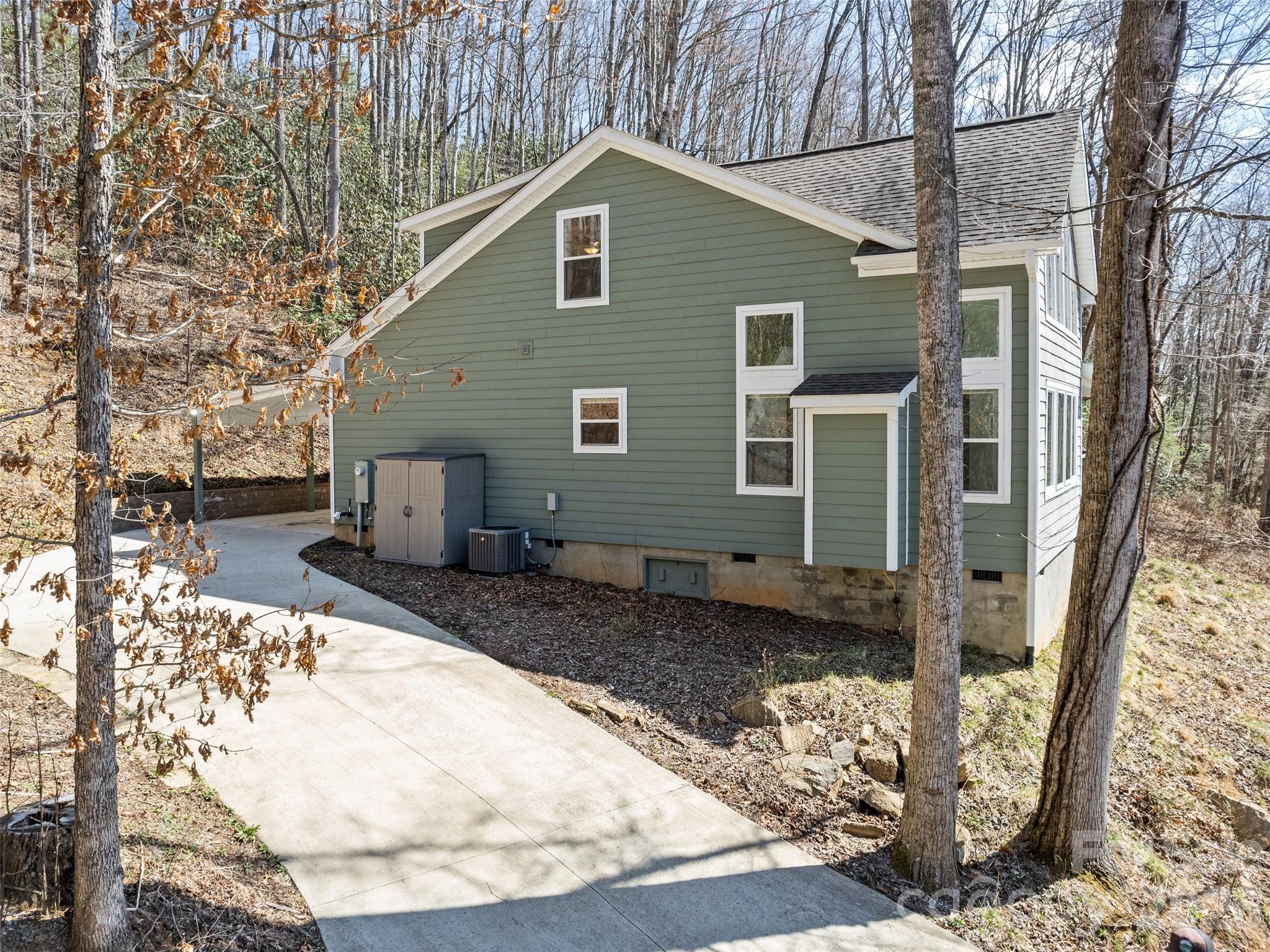 132 Fields Drive Waynesville NC 28785