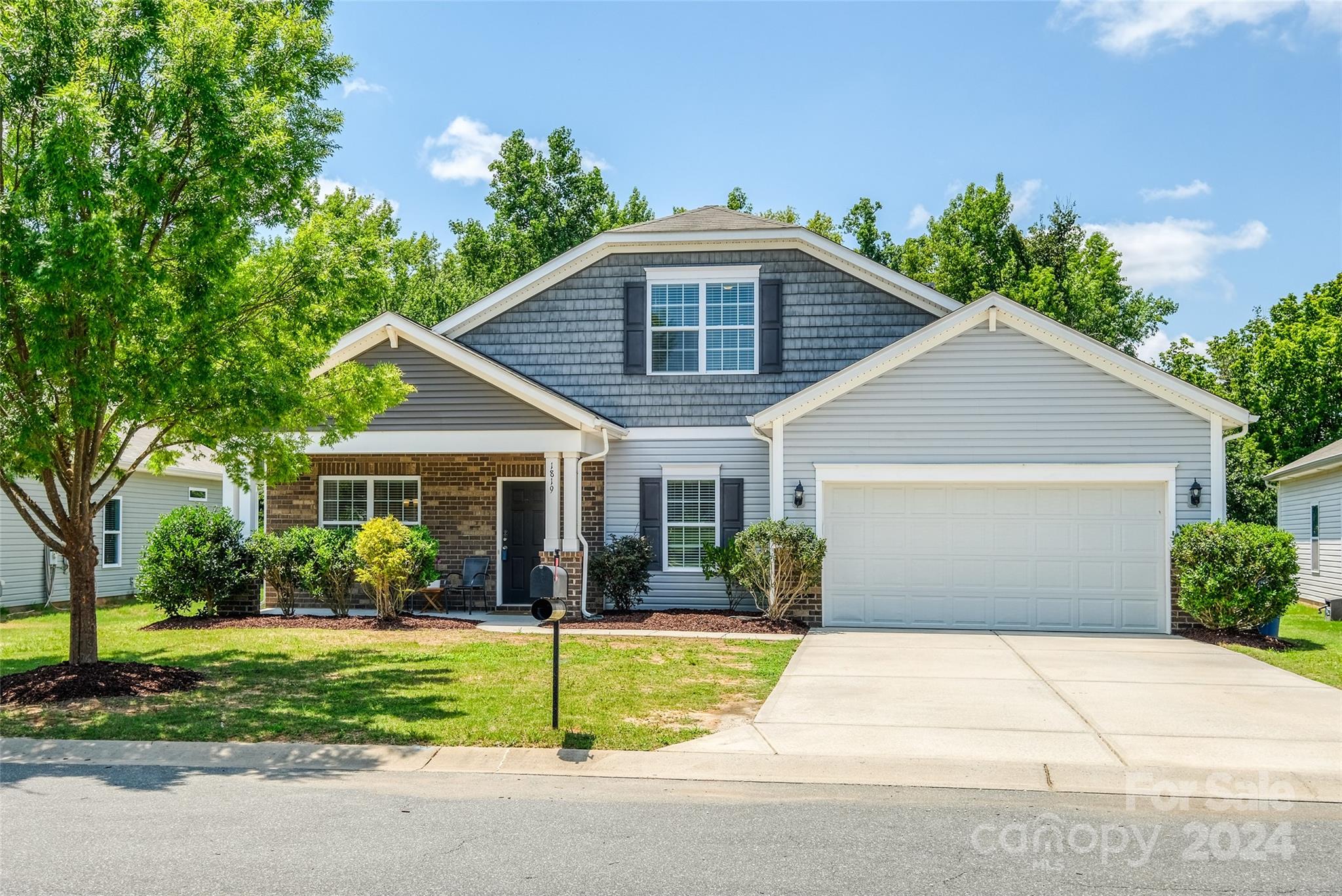 1819 Yellow Daisy Drive Matthews NC 28104