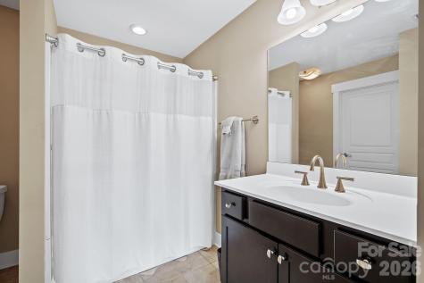 9 Brookstone Place Candler NC 28715