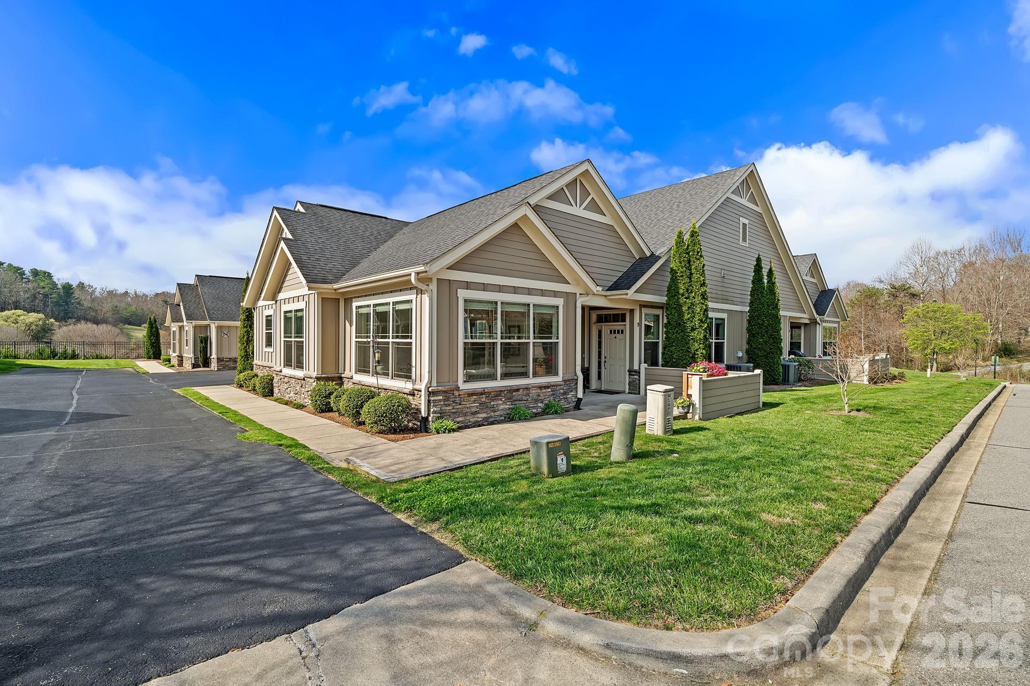 9 Brookstone Place Candler NC 28715