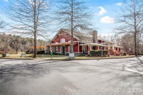 9 Brookstone Place Candler NC 28715