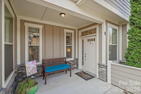 9 Brookstone Place Candler NC 28715