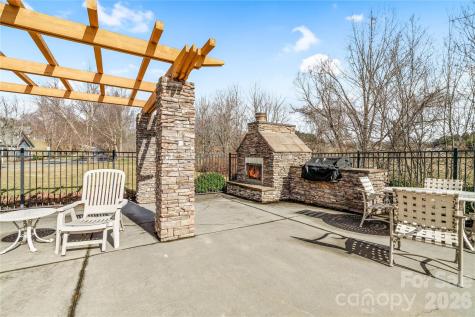 9 Brookstone Place Candler NC 28715