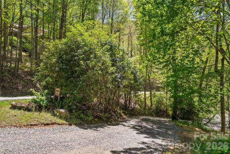 608 Brandywine Road Waynesville NC 28786