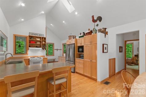 608 Brandywine Road Waynesville NC 28786