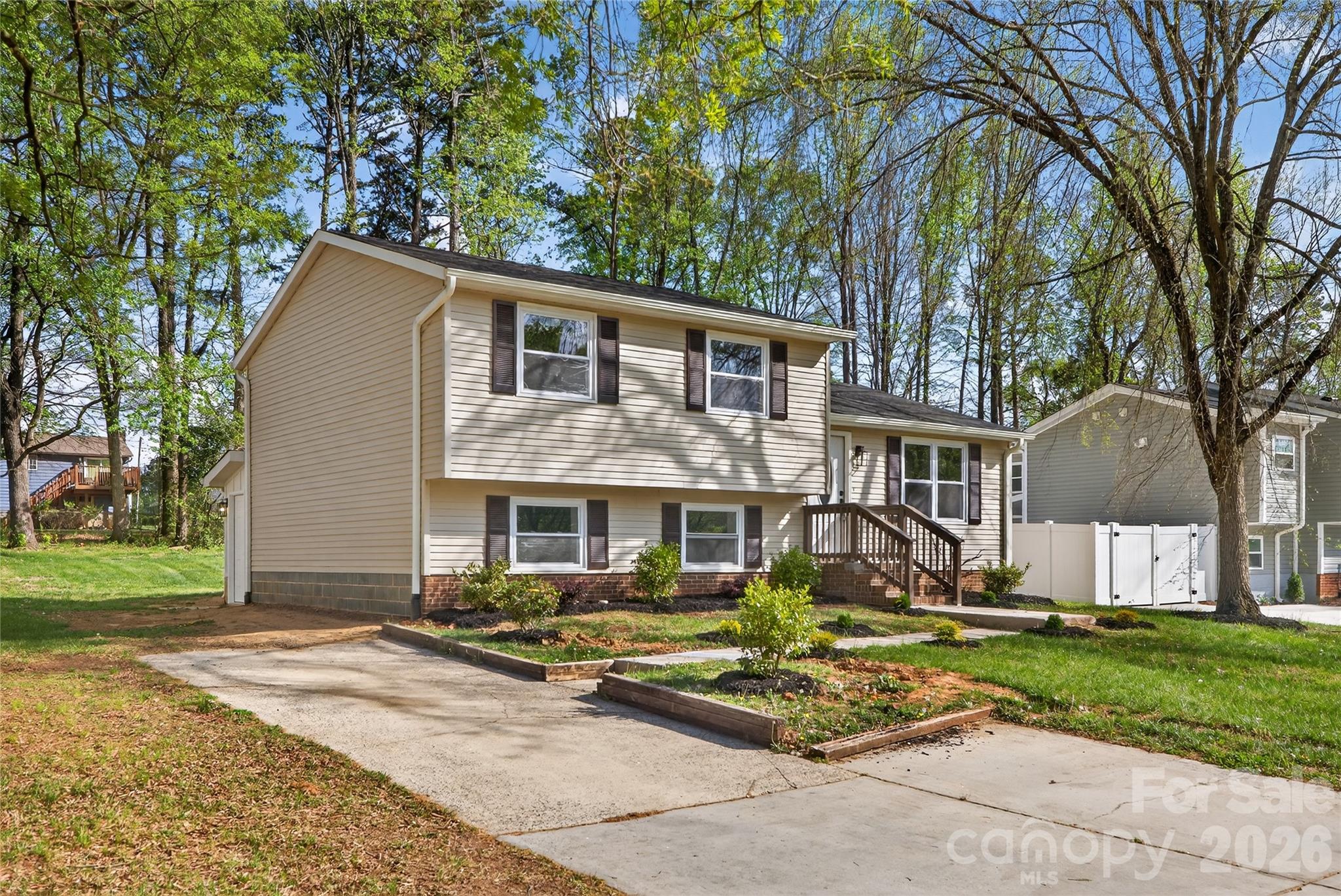 4832 Cheviot Road Charlotte NC 28269