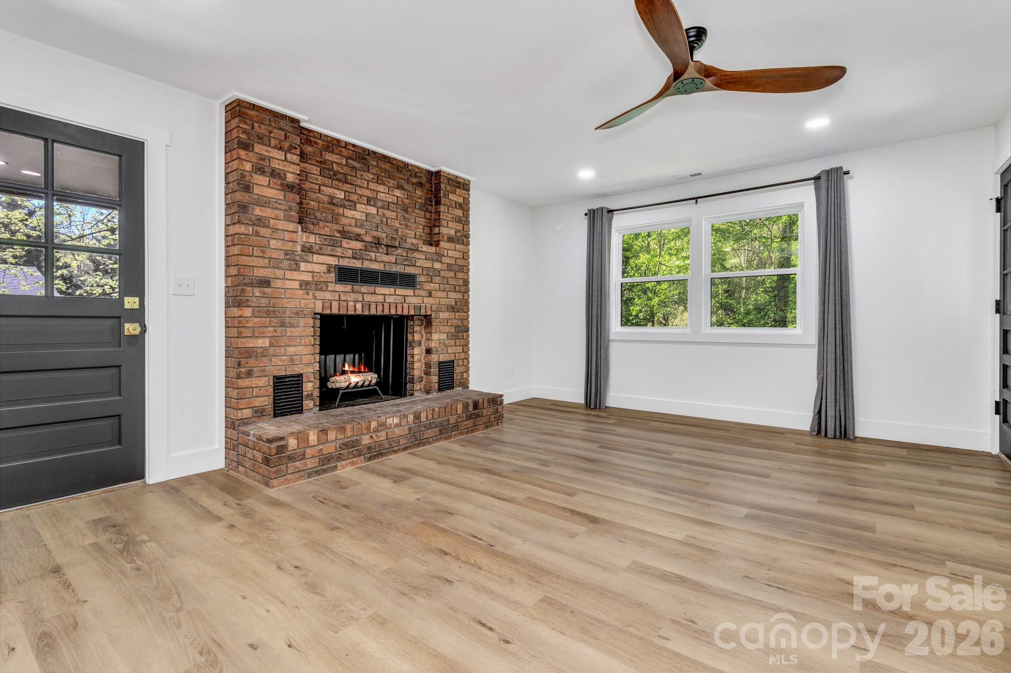 7 Angus Lane Asheville NC 28805