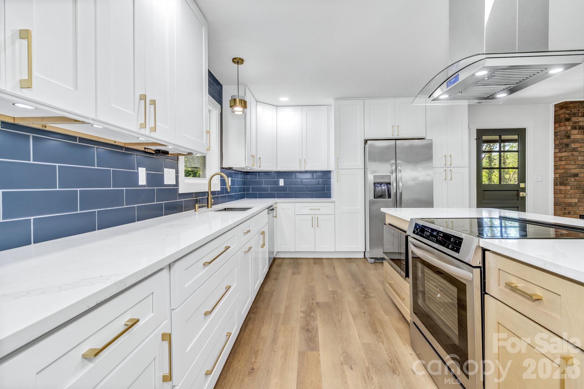 7 Angus Lane Asheville NC 28805