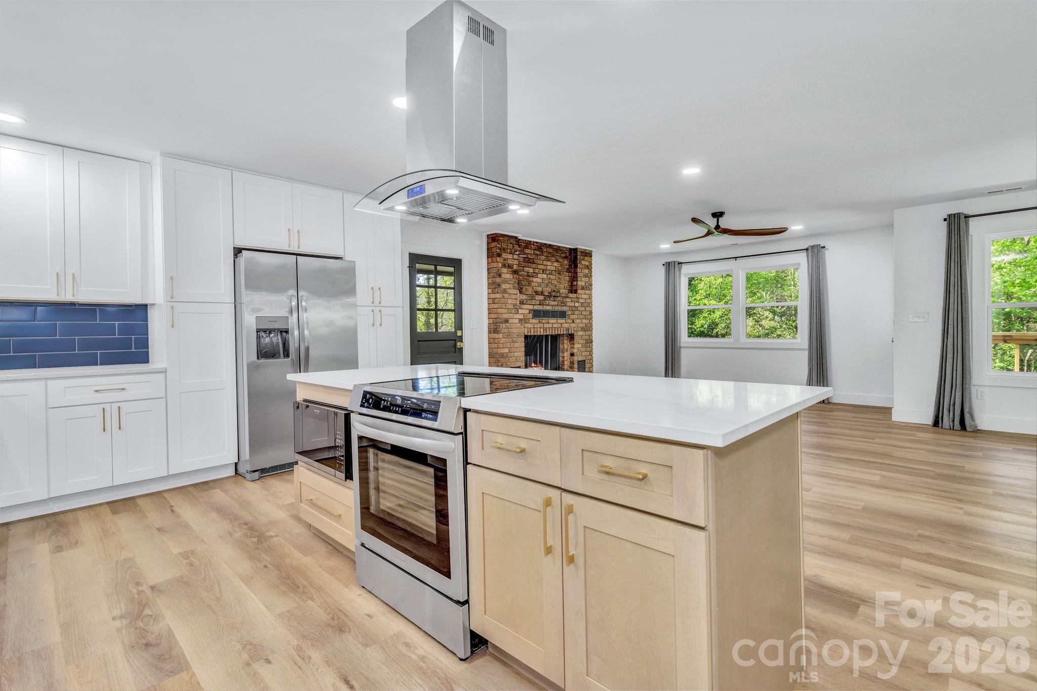 7 Angus Lane Asheville NC 28805
