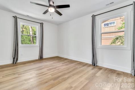 7 Angus Lane Asheville NC 28805