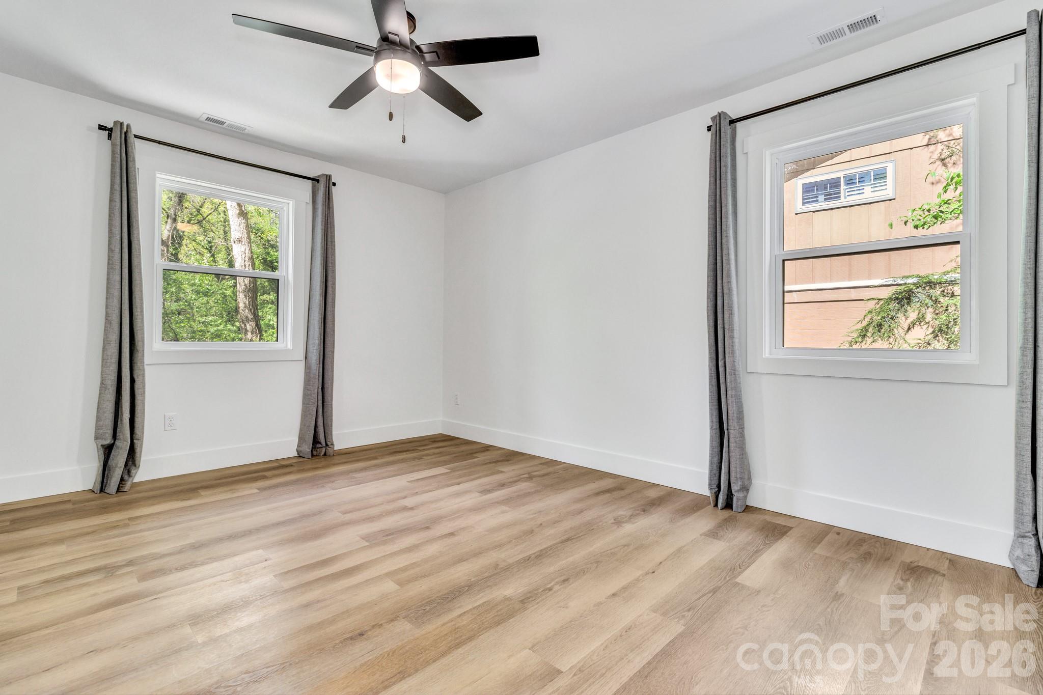 7 Angus Lane Asheville NC 28805