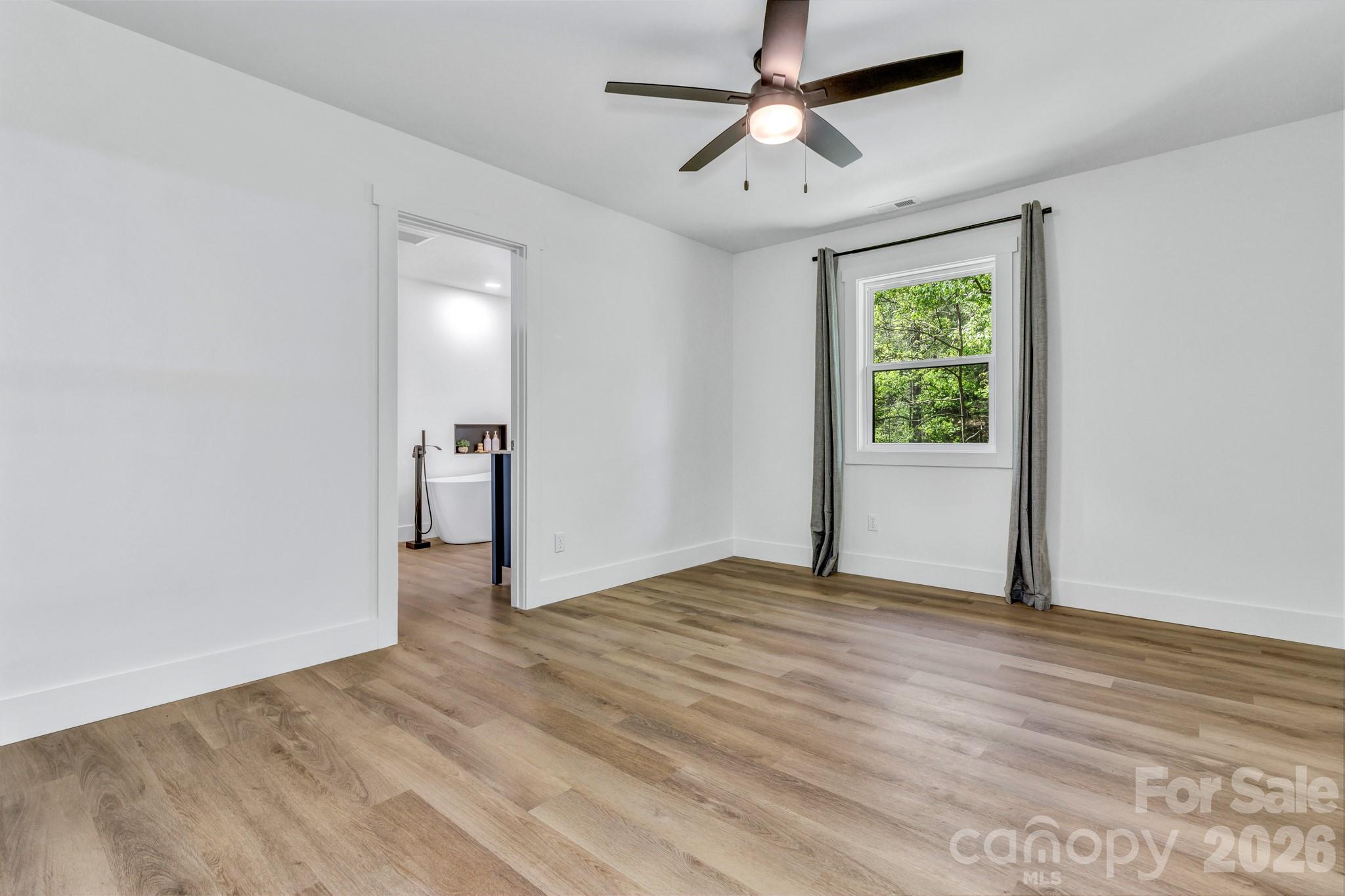 7 Angus Lane Asheville NC 28805