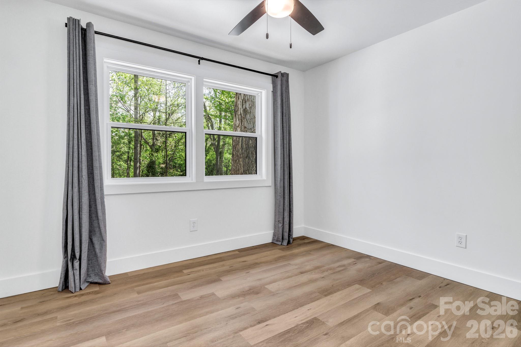 7 Angus Lane Asheville NC 28805