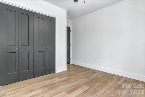 7 Angus Lane Asheville NC 28805