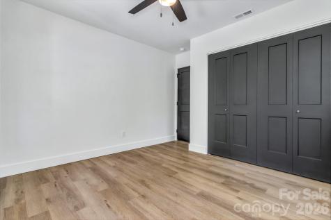 7 Angus Lane Asheville NC 28805