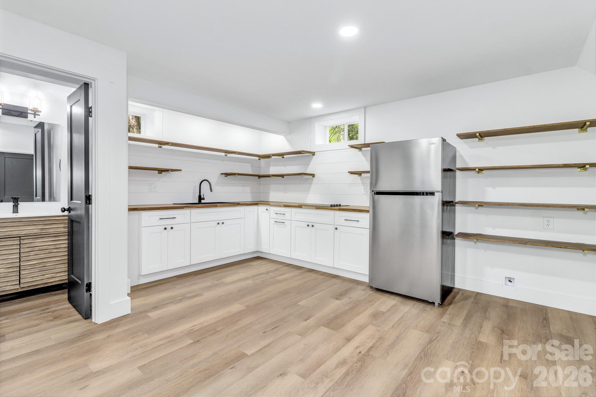 7 Angus Lane Asheville NC 28805