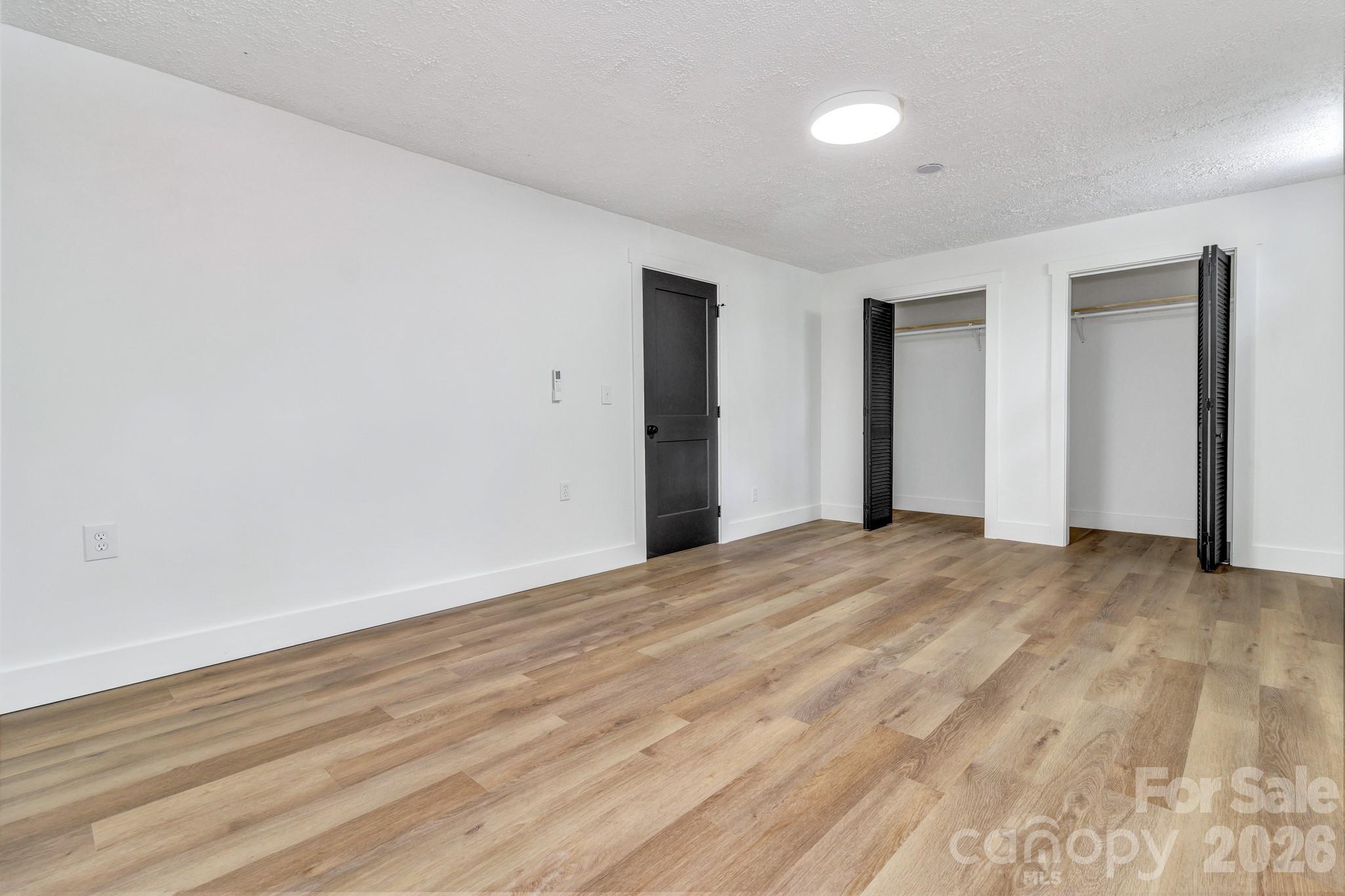 7 Angus Lane Asheville NC 28805