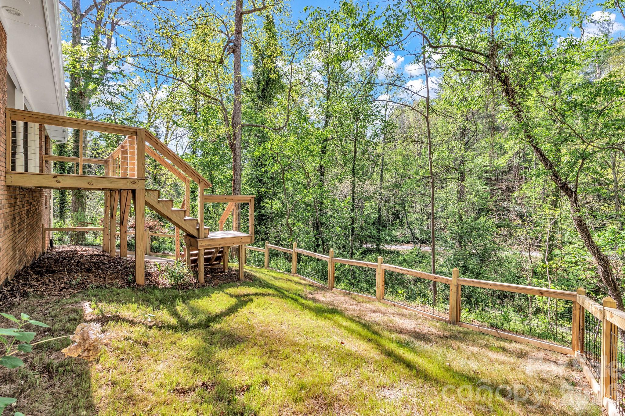 7 Angus Lane Asheville NC 28805