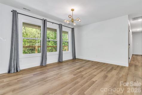 7 Angus Lane Asheville NC 28805