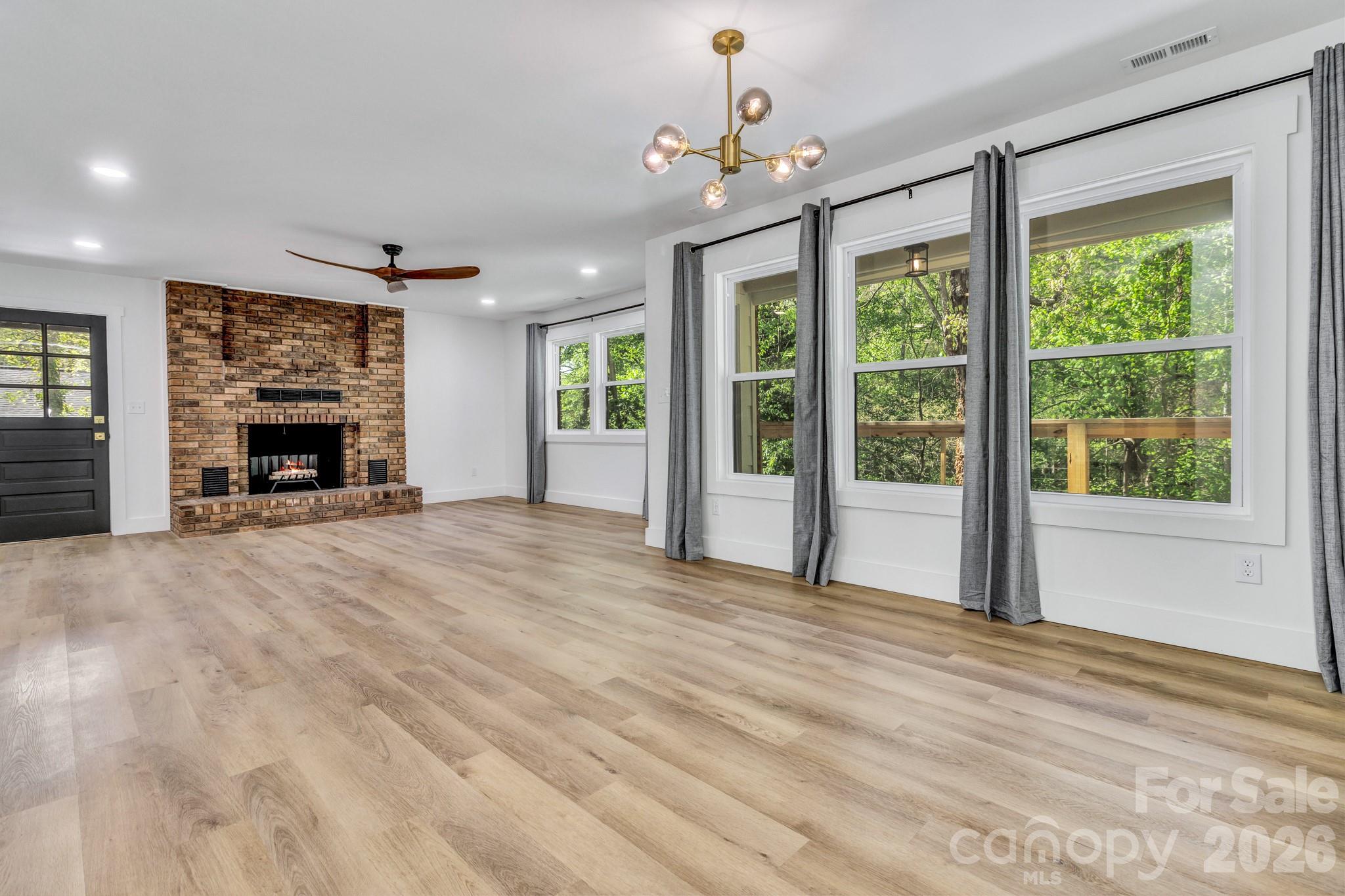 7 Angus Lane Asheville NC 28805