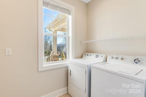 8 Nectar Way Swannanoa NC 28778