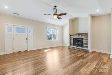 8 Nectar Way Swannanoa NC 28778