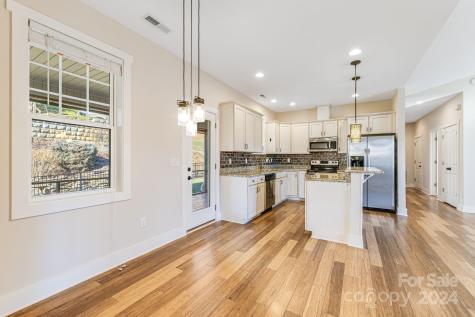 8 Nectar Way Swannanoa NC 28778