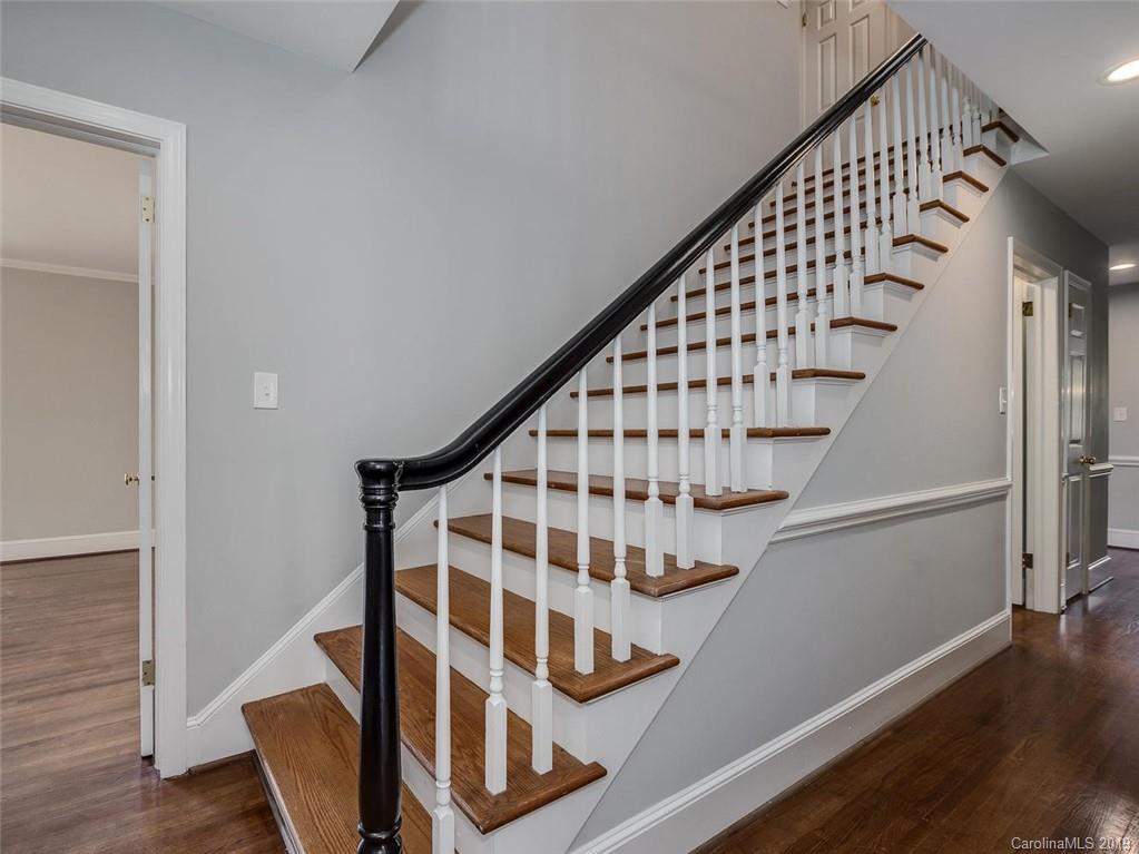 2711 Inverness Road Charlotte NC 28209