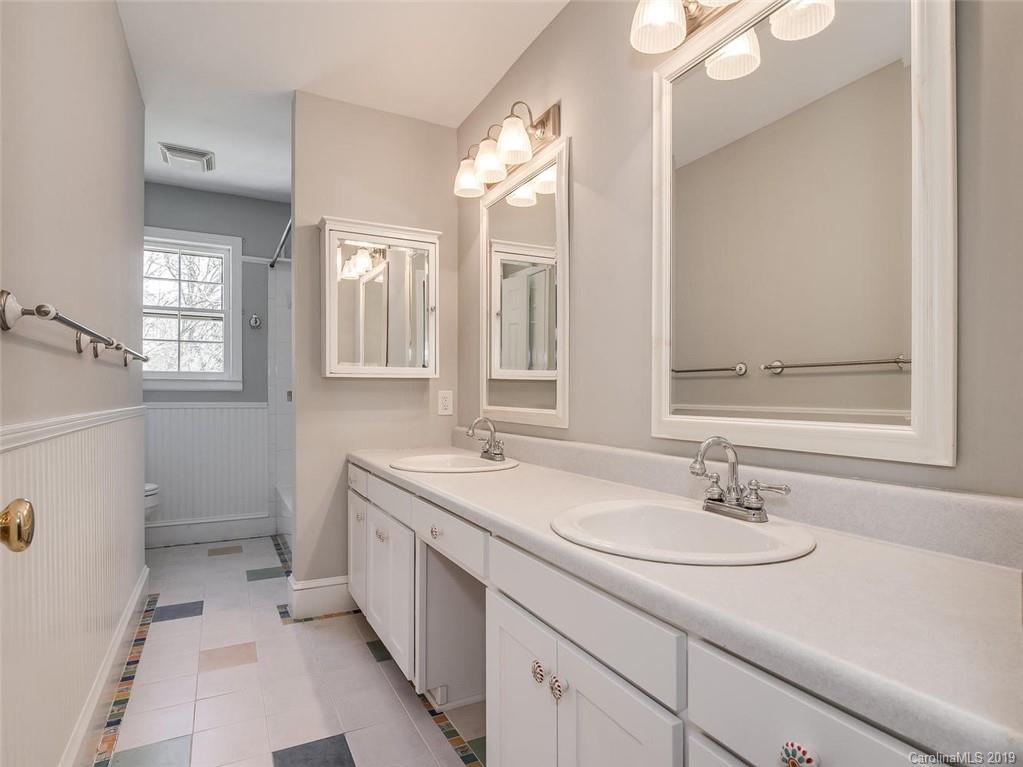 2711 Inverness Road Charlotte NC 28209