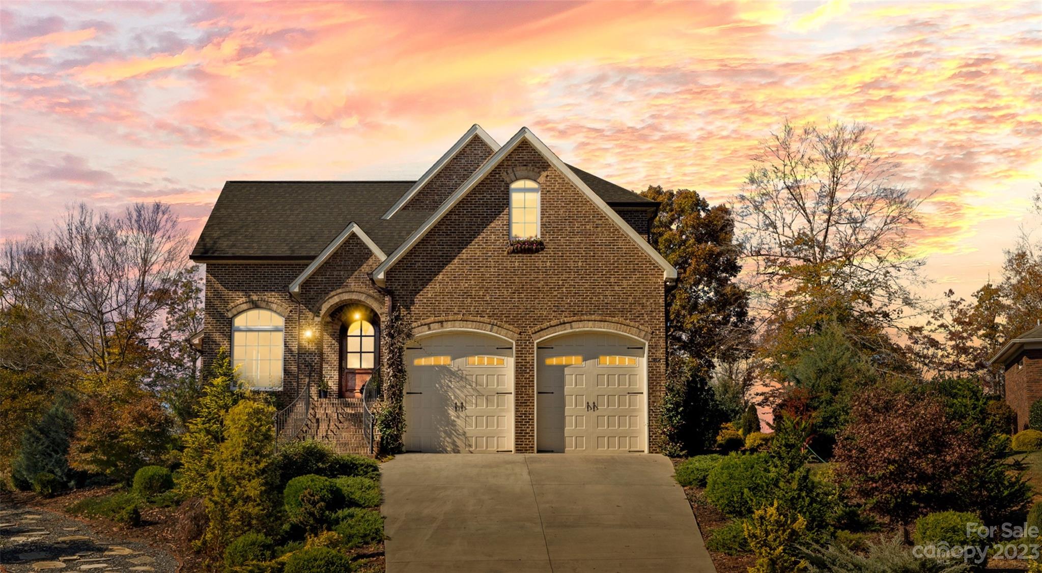62 Divot Court Hickory NC 28601