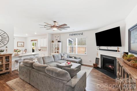 147 Ashelyn Park Drive Fletcher NC 28732