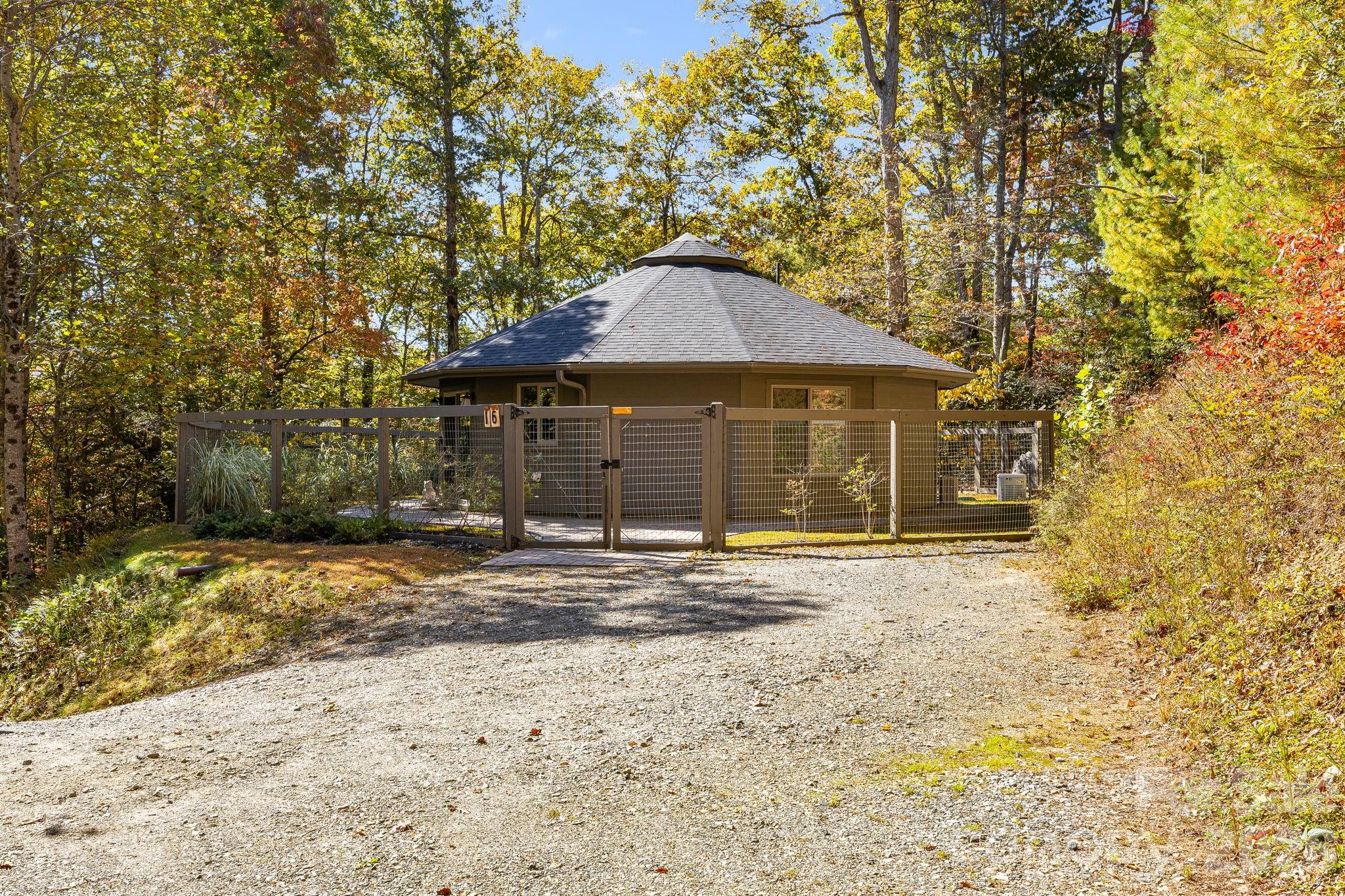 16 Caddis Court Marshall NC 28753