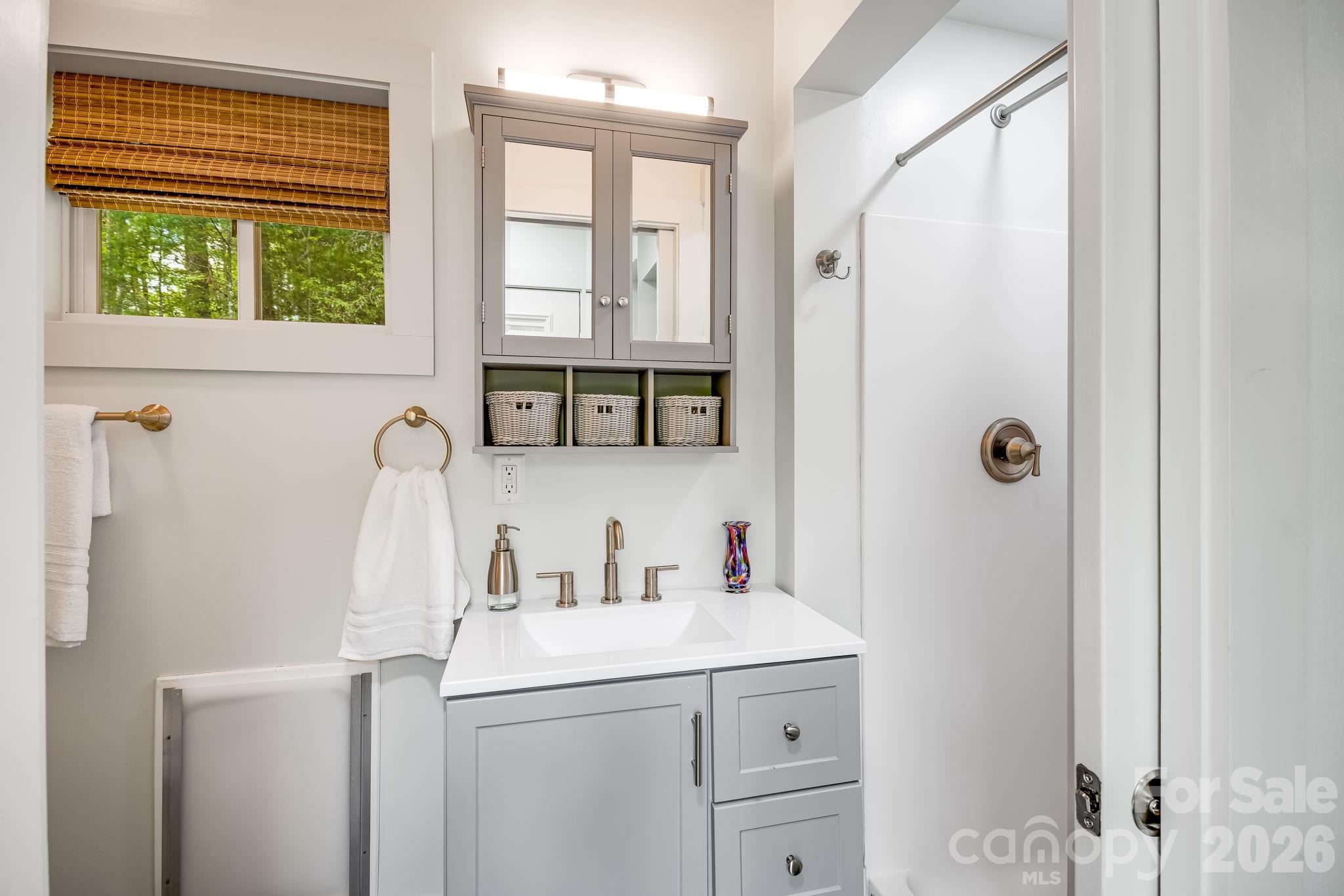 16 Caddis Court Marshall NC 28753